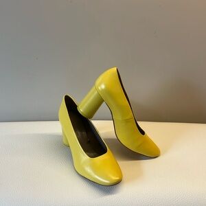 Zara yellow heels for womenn